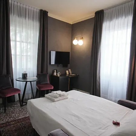 Capriccio Art Hotel 4*